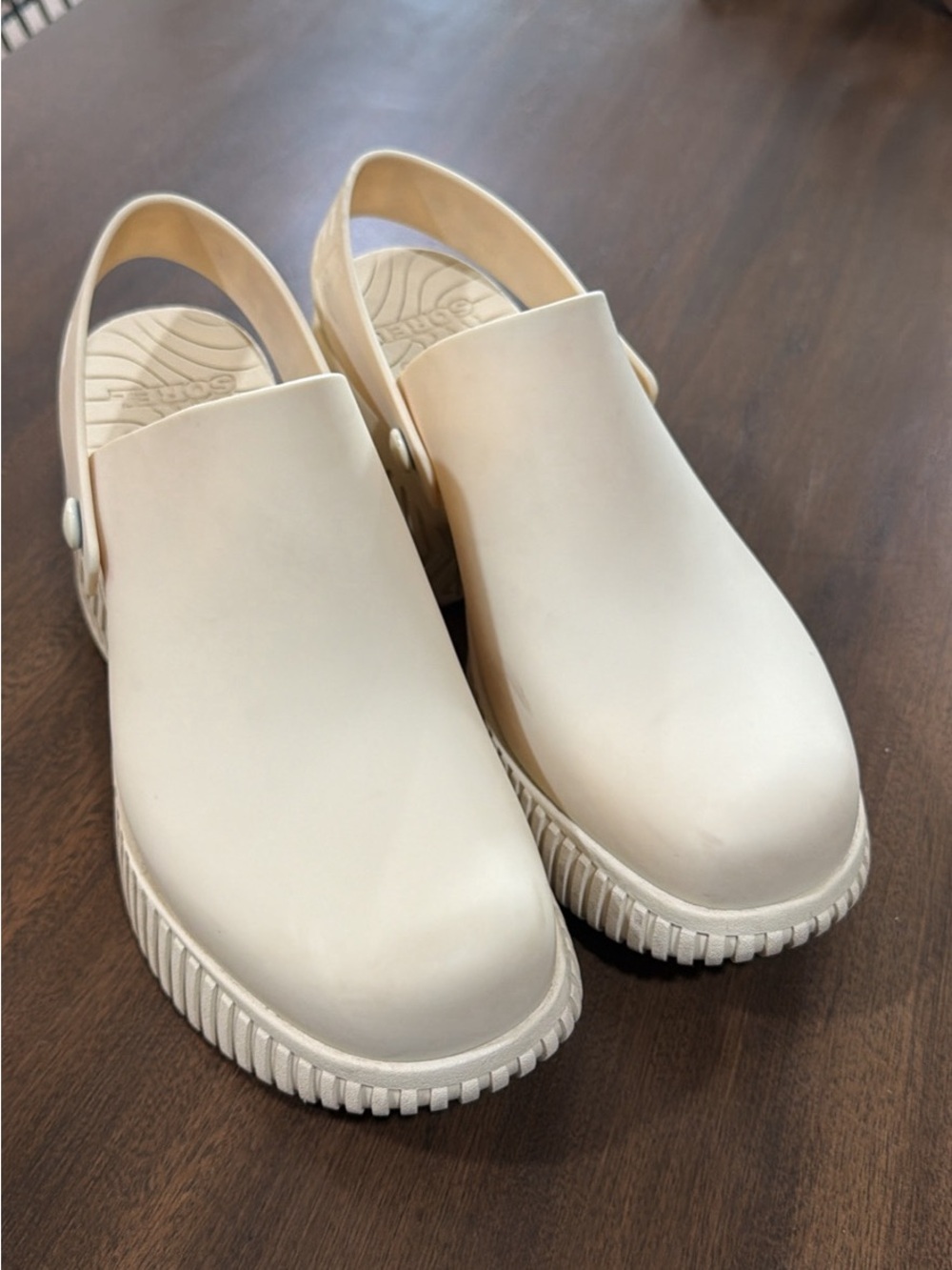 Women’s Cream Slip-On Clog with Backstrap